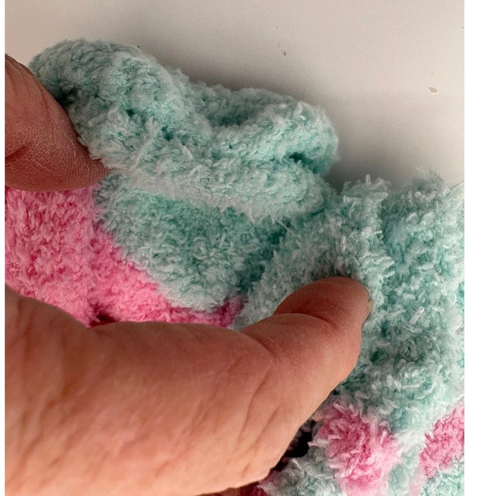 Unbranded Fuzzy Socks OS Pink Blue Chevron Zig‎ Zag Plush Cozy Slipper Socks